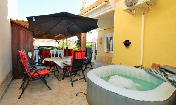Reventa - Villa / Casa - Orihuela Costa - Playa Flamenca