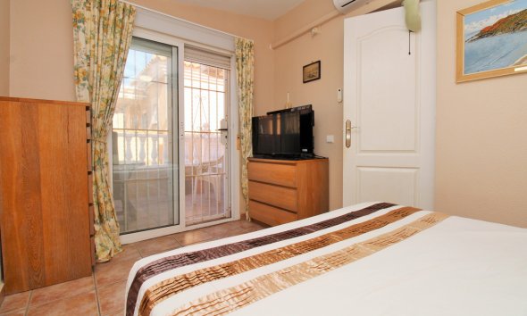 Reventa - Villa / Casa - Orihuela Costa - Playa Flamenca