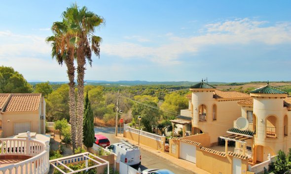 Reventa - Villa / Casa - Orihuela Costa - Villamartín