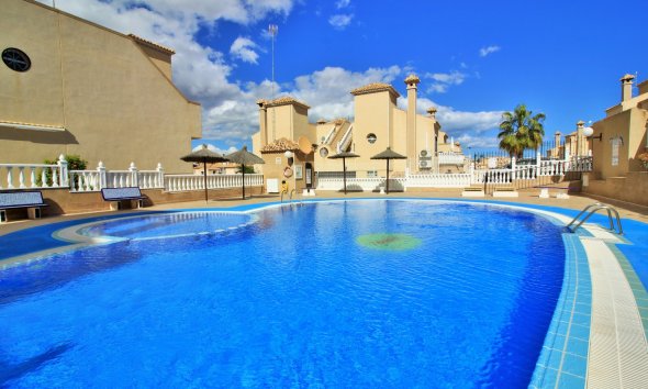 Reventa - Villa / Casa - Orihuela Costa - Villamartín