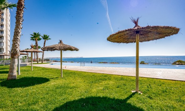 Reventa - Apartamento / Dúplex - Orihuela Costa - Punta Prima