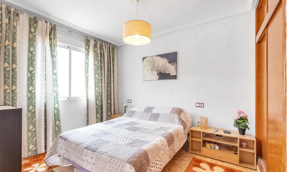 Rynek Wtórny - Apartament / Duplex - Torrevieja - Estacion de autobuses