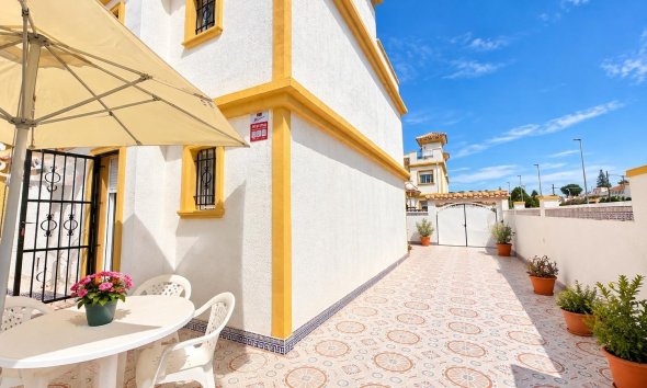 Reventa - Adosado - Torrevieja - El limonar