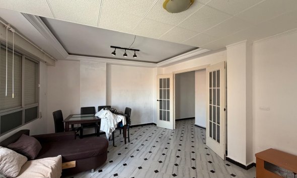 Rynek Wtórny - Apartament / Duplex - Torrevieja - Centro