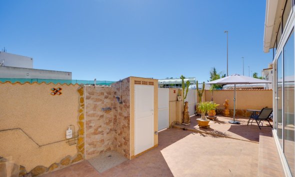 Reventa - Villa / Casa - Orihuela Costa - Lomas de Don Juan