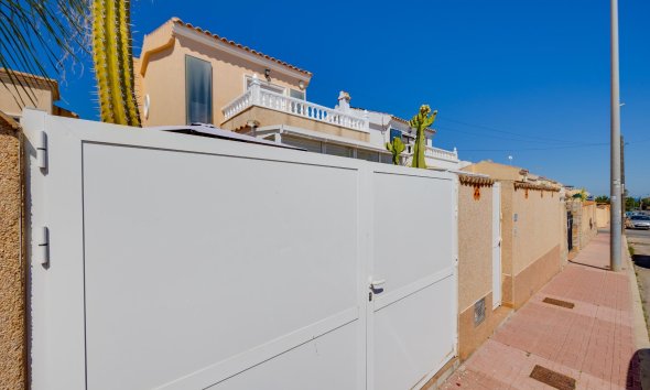 Reventa - Villa / Casa - Orihuela Costa - Lomas de Don Juan