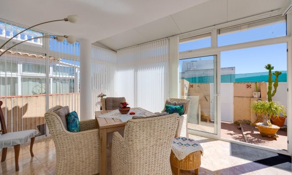 Reventa - Villa / Casa - Orihuela Costa - Lomas de Don Juan