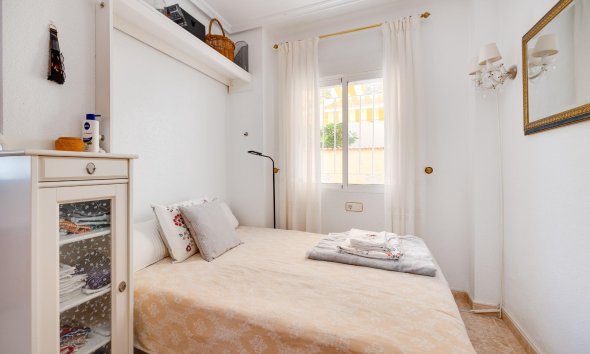 Reventa - Villa / Casa - Orihuela Costa - Lomas de Don Juan