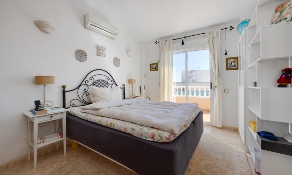 Reventa - Villa / Casa - Orihuela Costa - Lomas de Don Juan