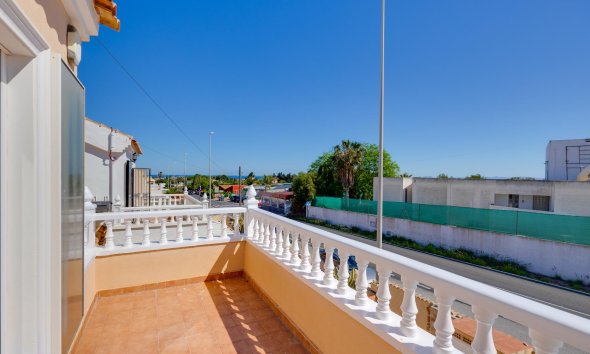 Reventa - Villa / Casa - Orihuela Costa - Lomas de Don Juan