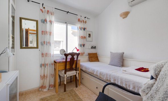 Reventa - Villa / Casa - Orihuela Costa - Lomas de Don Juan