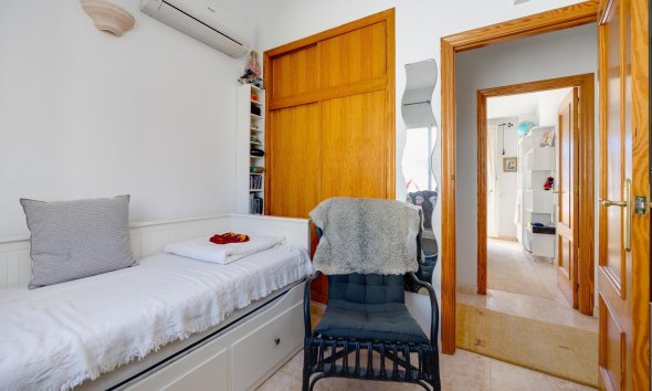 Reventa - Villa / Casa - Orihuela Costa - Lomas de Don Juan