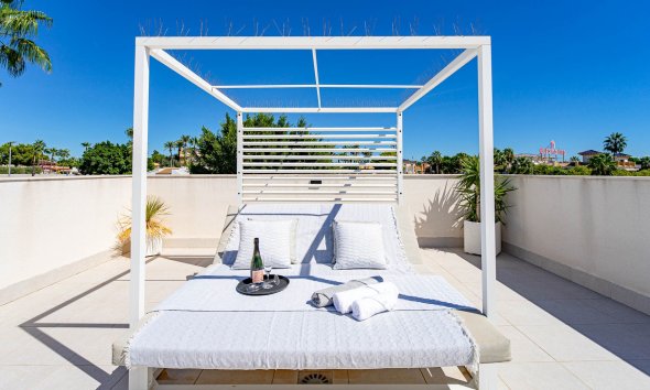 Reventa - Villa / Casa - Ciudad Quesada - Doña Pena