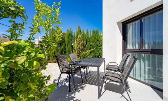Reventa - Villa / Casa - Ciudad Quesada - Doña Pena
