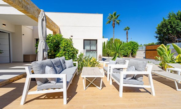 Reventa - Villa / Casa - Ciudad Quesada - Doña Pena
