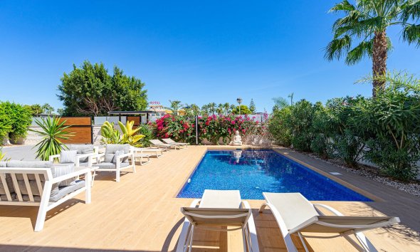 Reventa - Villa / Casa - Ciudad Quesada - Doña Pena