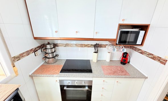 Reventa - Apartamento / Dúplex - Los Montesinos - La Herrada