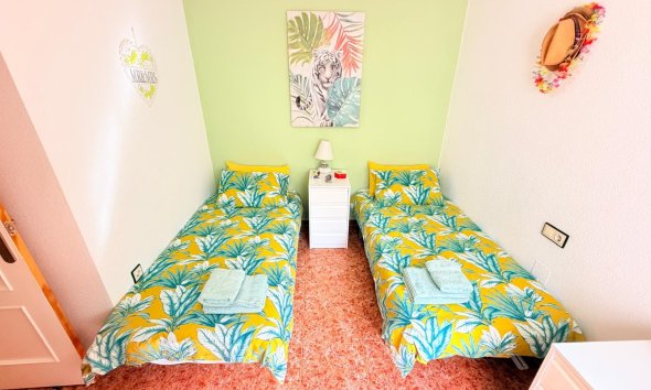 Reventa - Apartamento / Dúplex - Los Montesinos - La Herrada