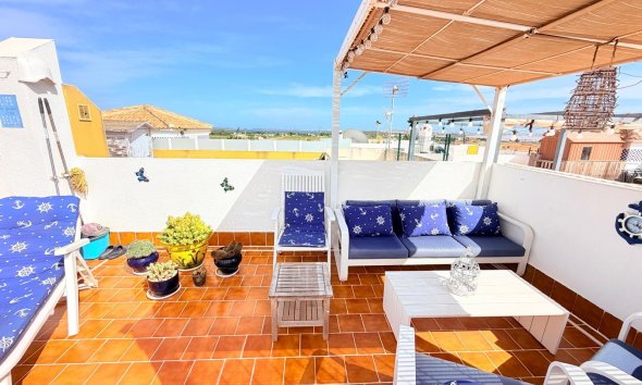 Reventa - Apartamento / Dúplex - Los Montesinos - La Herrada