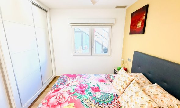 Resale - Villa / House - Los Montesinos - La Herrada