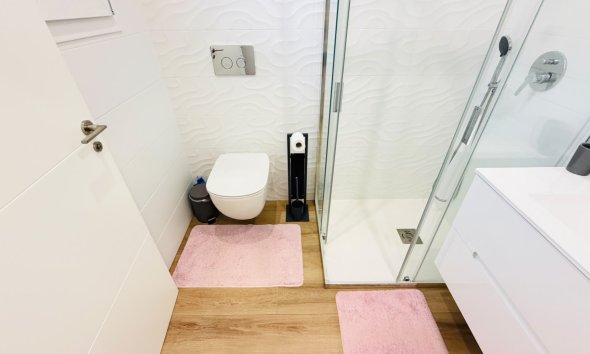 Resale - Villa / House - Los Montesinos - La Herrada