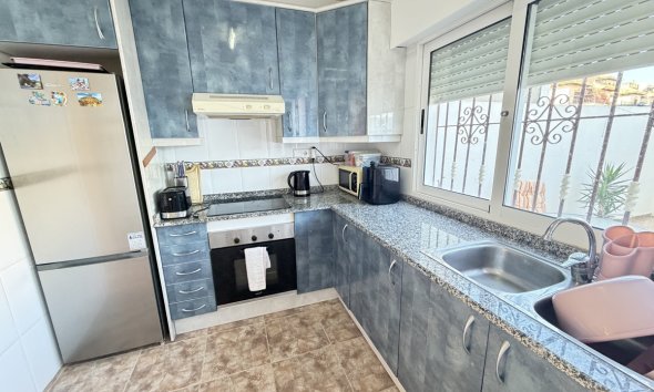 Resale - Townhouse / Terraced House - Orihuela Costa - La Zenia