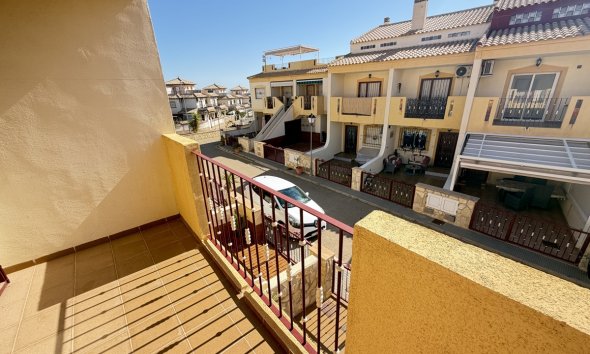 Resale - Townhouse / Terraced House - Orihuela Costa - La Zenia