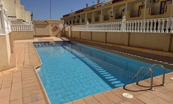 Resale - Townhouse / Terraced House - Orihuela Costa - La Zenia