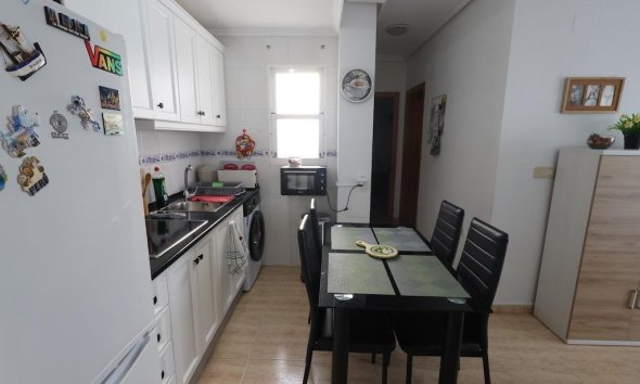 Reventa - Apartamento / Dúplex - Torrevieja - Estacion de autobuses