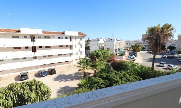 Reventa - Apartamento / Dúplex - Torrevieja - Estacion de autobuses