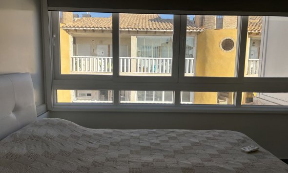 Resale - Townhouse / Terraced House - Orihuela Costa - La Zenia