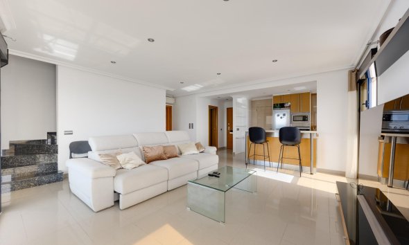 Resale - Apartment / Duplex - Torrevieja - La Veleta