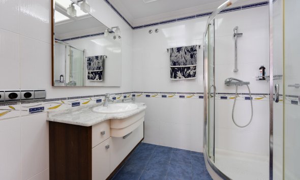 Resale - Apartment / Duplex - Torrevieja - La Veleta
