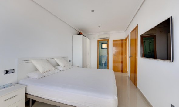 Resale - Apartment / Duplex - Torrevieja - La Veleta