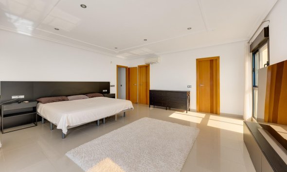 Resale - Apartment / Duplex - Torrevieja - La Veleta