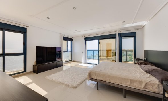 Resale - Apartment / Duplex - Torrevieja - La Veleta