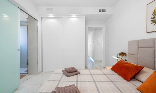 Resale - Apartment / Duplex - Orihuela Costa