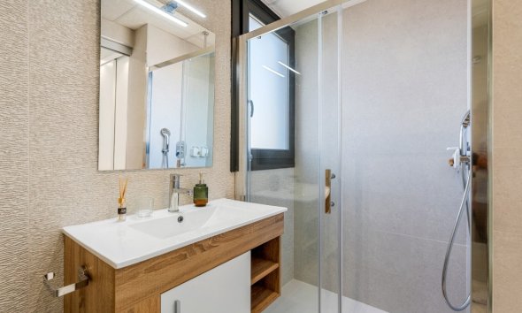 Resale - Apartment / Duplex - Orihuela Costa