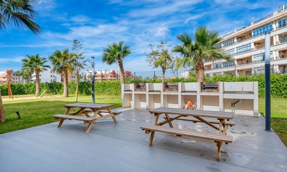 Resale - Apartment / Duplex - Orihuela Costa
