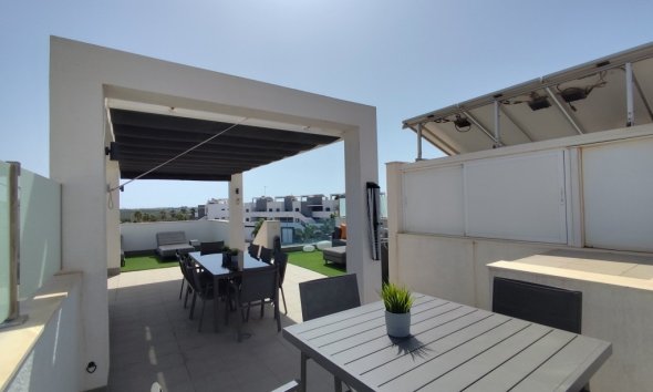 Reventa - Apartamento / Dúplex - El Raso
