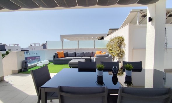 Reventa - Apartamento / Dúplex - El Raso