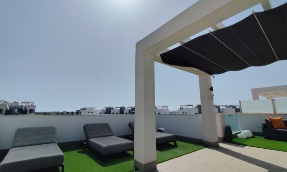 Reventa - Apartamento / Dúplex - El Raso
