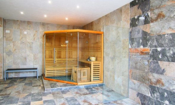 Reventa - Apartamento / Dúplex - El Raso