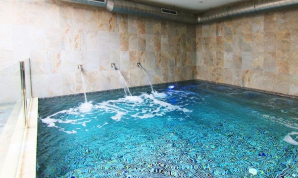 Reventa - Apartamento / Dúplex - El Raso