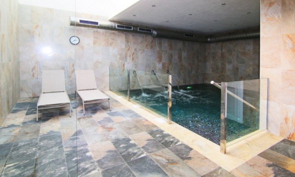 Reventa - Apartamento / Dúplex - El Raso