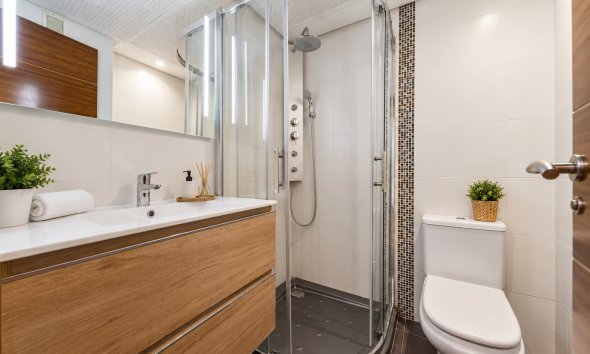 Reventa - Apartamento / Dúplex - Torrevieja - Playa del Cura