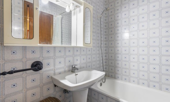 Resale - Apartment / Duplex - Torrevieja - Rocio del Mar