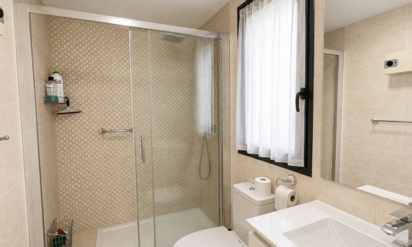 Reventa - Apartamento / Dúplex - Orihuela Costa - Punta Prima