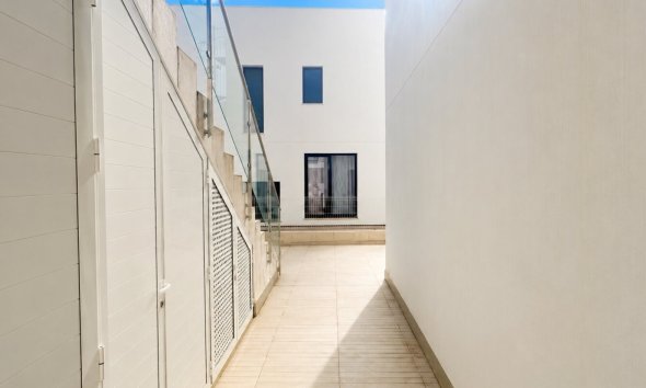 Reventa - Apartamento / Dúplex - Orihuela Costa - Punta Prima