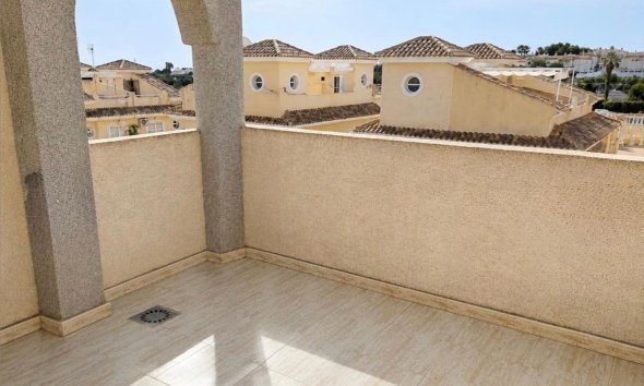 Resale - Bungalow - Orihuela Costa - Villamartín
